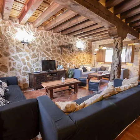 Летний дом La Hacendera Entre Hoces - 20-28pax-10 Hab Con Banos En *