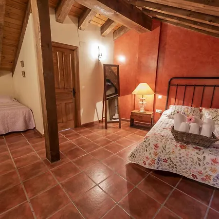 La Hacendera Entre Hoces - 20-28pax-10 Hab Con Banos En *