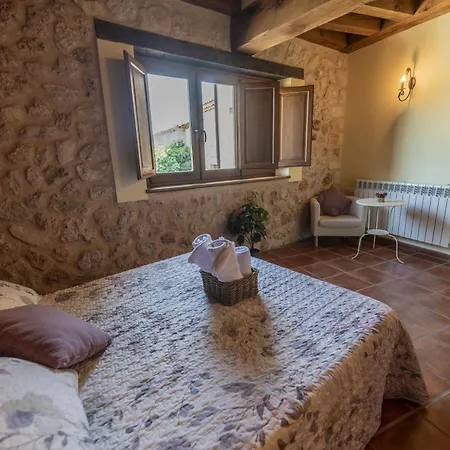 La Hacendera Entre Hoces - 20-28pax-10 Hab Con Banos En Летний дом