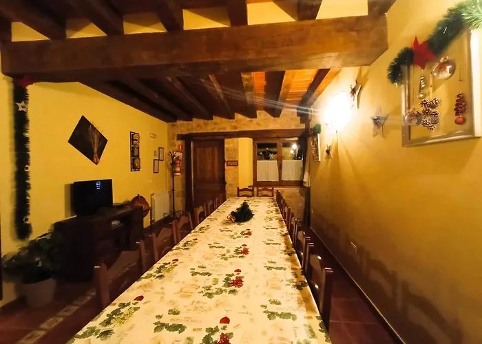 Landhaus La Hacendera Entre Hoces - 20-28pax-10 Hab Con Banos En