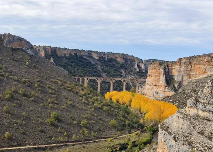 La Hacendera Entre Hoces - 20-28pax-10 Hab Con Banos En Maderuelo