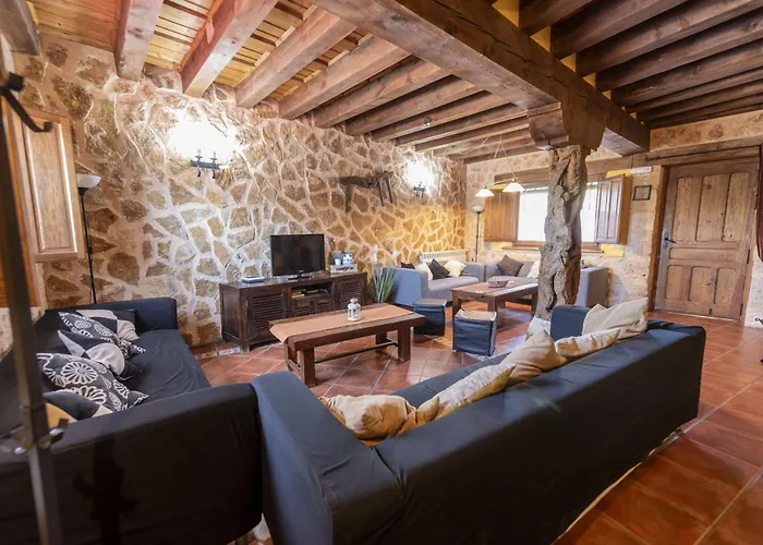 Landhaus La Hacendera Entre Hoces - 20-28pax-10 Hab Con Banos En *