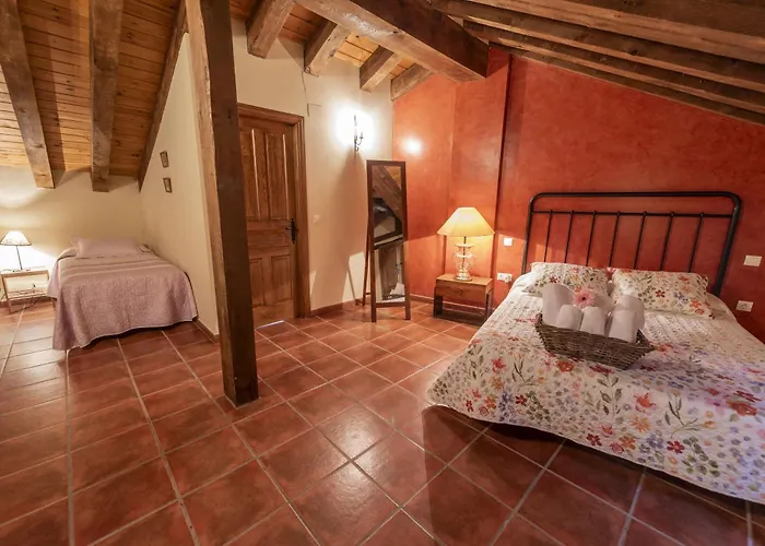 La Hacendera Entre Hoces - 20-28pax-10 Hab Con Banos En *