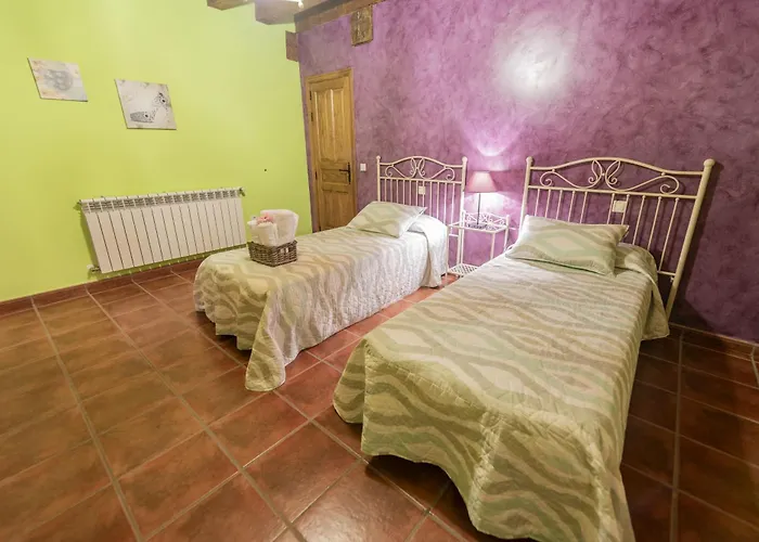 La Hacendera Entre Hoces - 20-28pax-10 Hab Con Banos En Landhaus Maderuelo