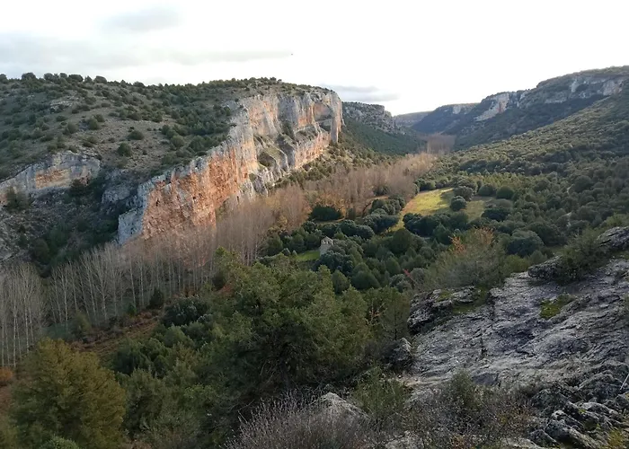Landhaus La Hacendera Entre Hoces - 20-28pax-10 Hab Con Banos En